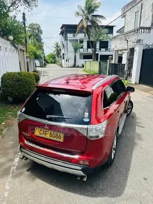 Mitsubishi Outlander 2015
