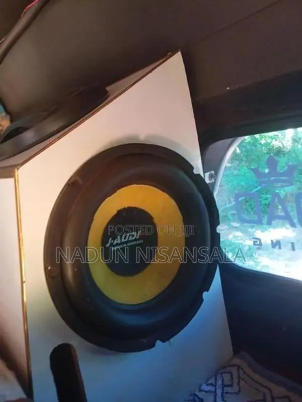 Three Wheeler Speaker