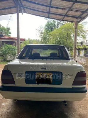 Nissan Pulsar 1990