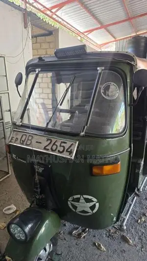 Bajaj RE 2 stroke 2005