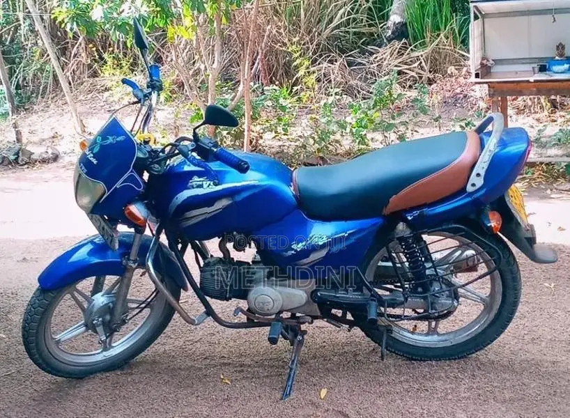 TVS Centra 2004