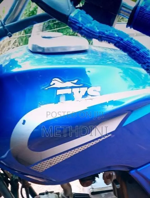 TVS Centra 2004
