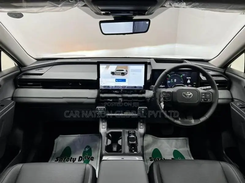 Toyota RAV4 Z Hybrid + Body kit 2026