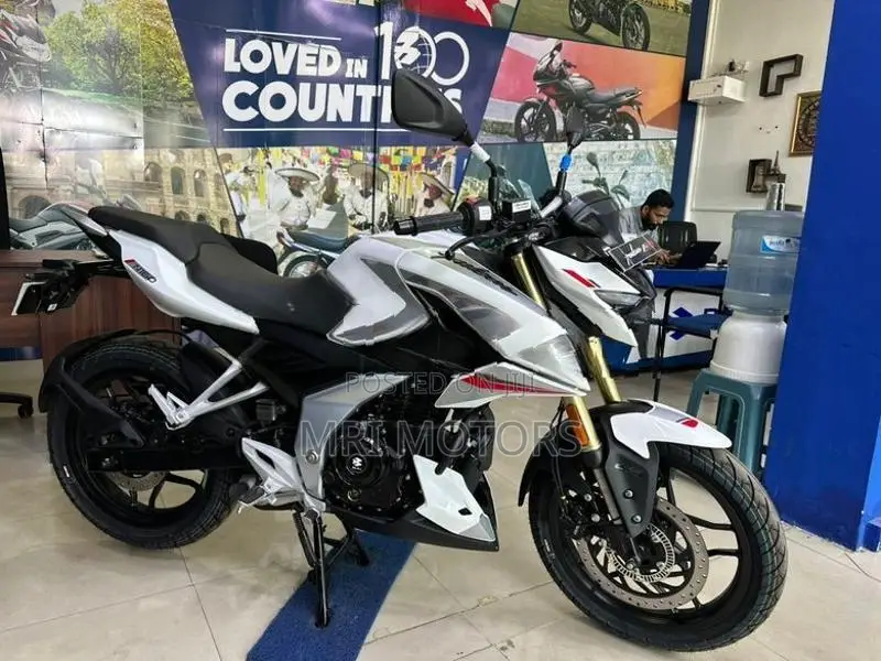 Bajaj Pulsar N160 Premium 2026