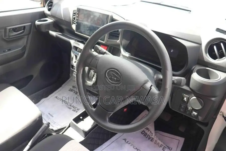 Daihatsu Mira 2025