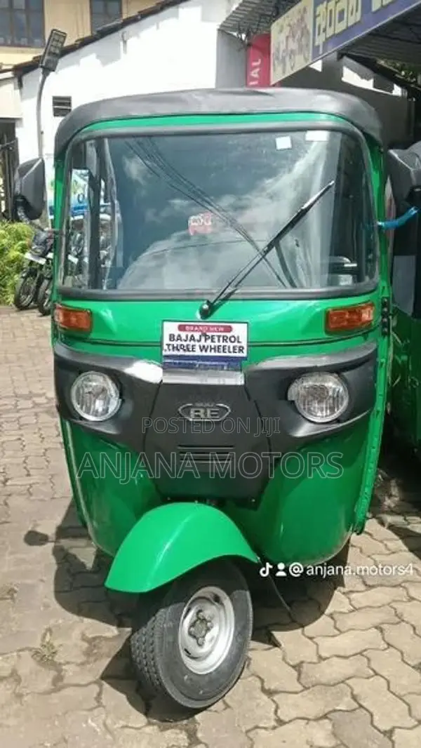 Bajaj RE 2026