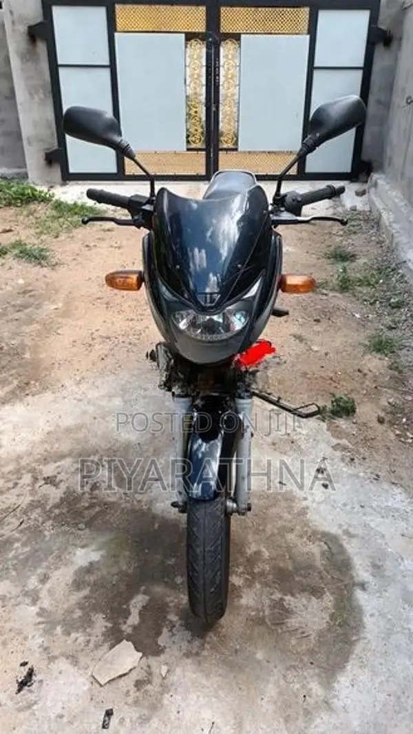 Bajaj Pulsar 150 2012