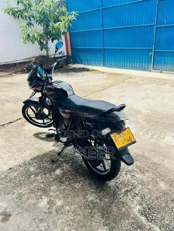 Bajaj Discover 100 2011