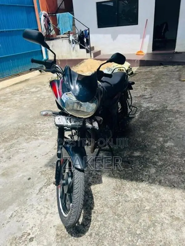 Bajaj Discover 100 2011