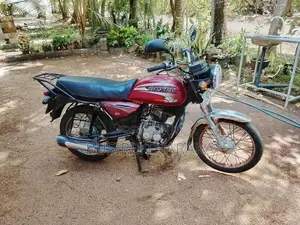 Bajaj Boxer 2012