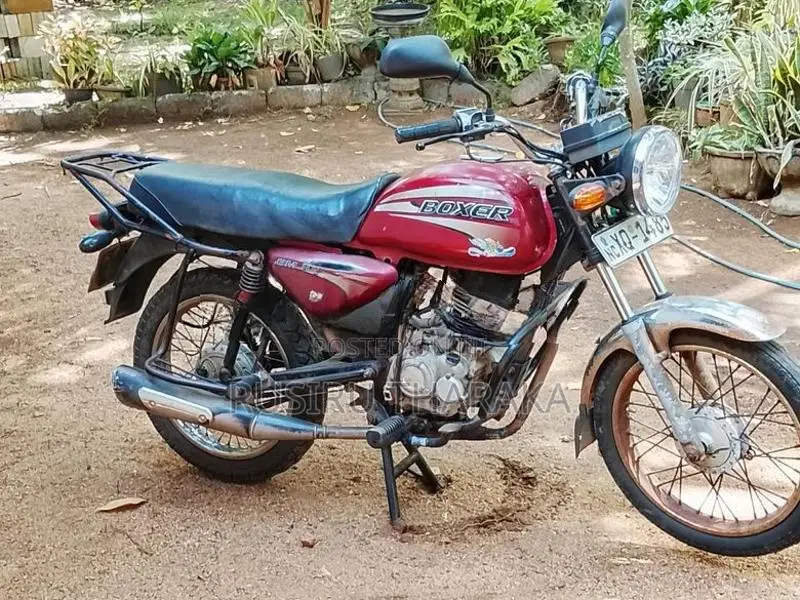 Bajaj Boxer 2012