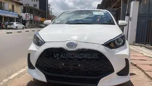 Toyota Yaris x 2024