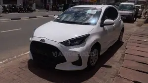 Toyota Yaris x 2024