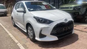 Toyota Yaris x 2024