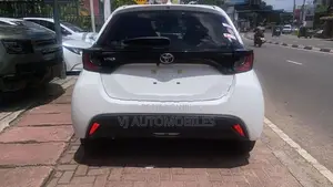 Toyota Yaris x 2024