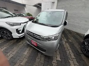 Mitsubishi eK Wagon G 2025