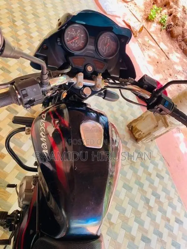 Bajaj Discover 150 2011
