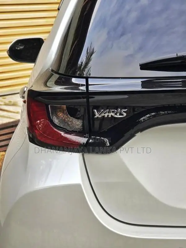 Toyota Yaris X 2024