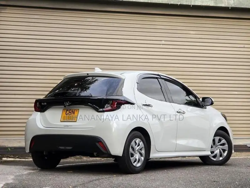 Toyota Yaris X 2024
