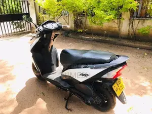 Honda Dio 2012
