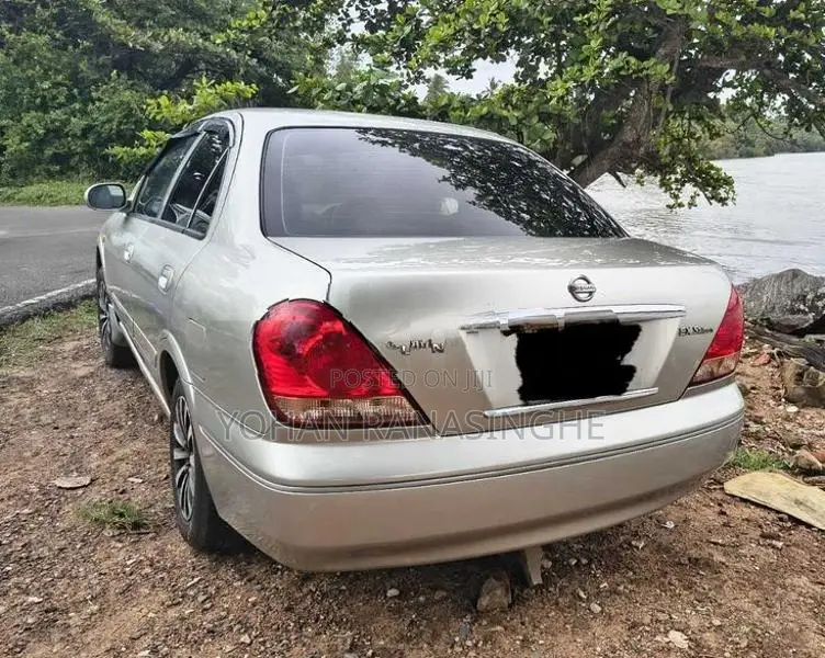 Nissan Sunny N17 2007