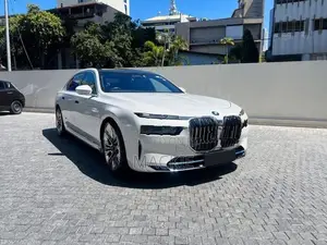 BMW i7 xDrive60 2023