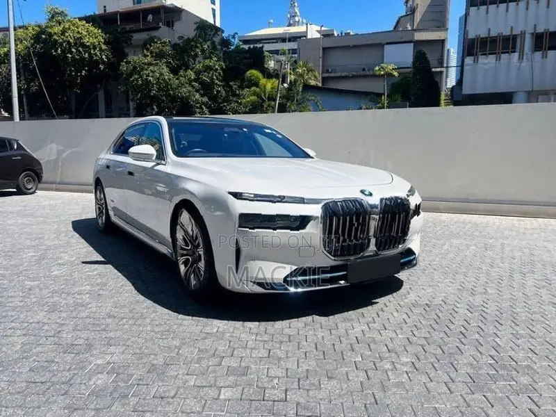 BMW i7 xDrive60 2023