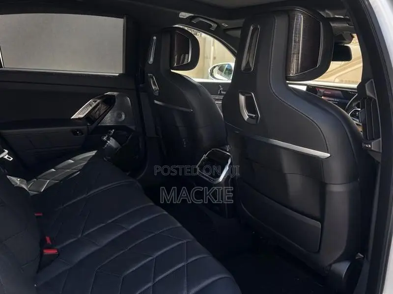 BMW i7 xDrive60 2023