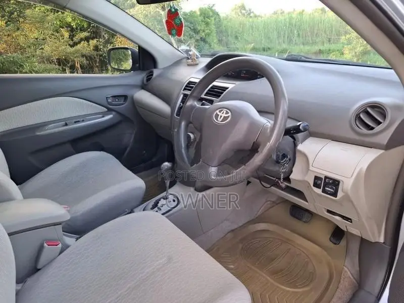 Toyota Belta 2009
