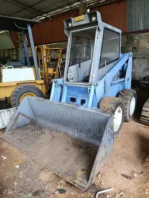 TCM Bobcat 725
