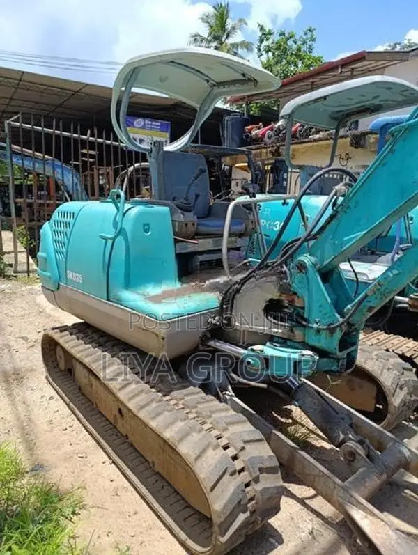 Kobelco SK 35 Excavator