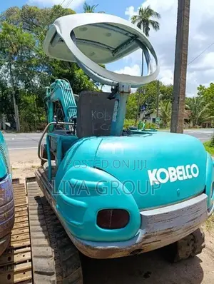 Kobelco SK 35 Excavator