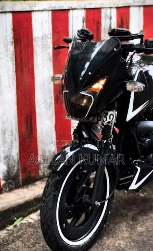 Bajaj Pulsar 150 2017