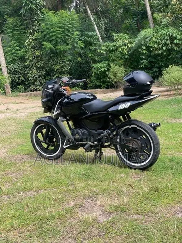 Bajaj Pulsar 150 2017