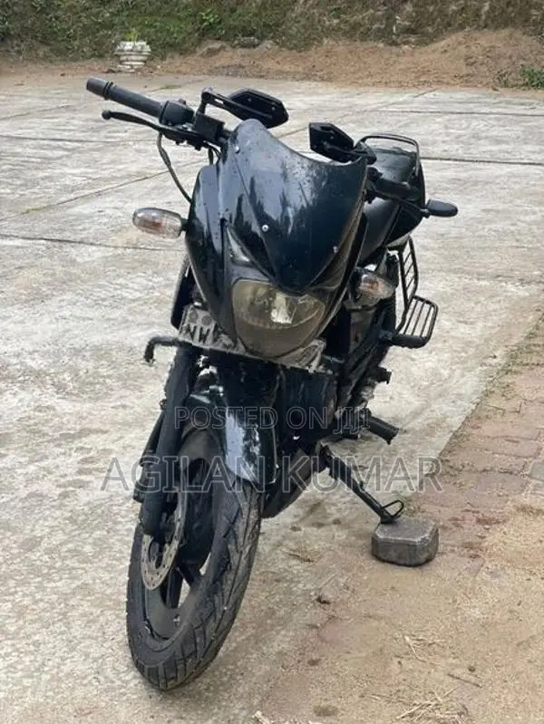Bajaj Pulsar 150 2017