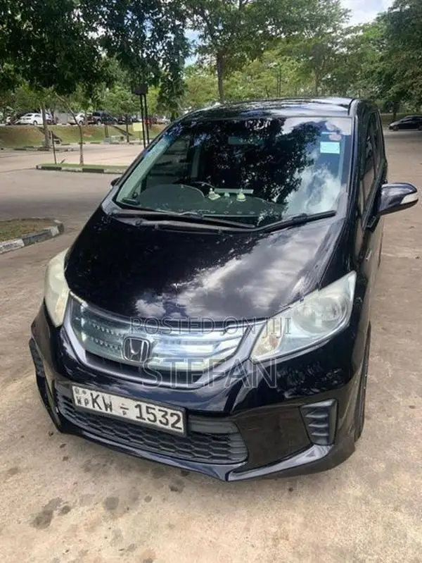 Honda Freed GP3 2013