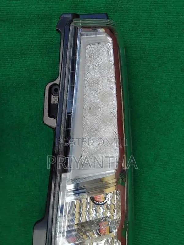 Suzuki Wagon R 44s Right side tail light