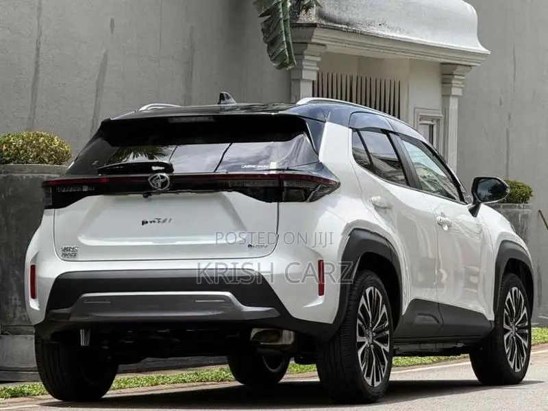 Toyota Yaris Cross 1.5L HEV Japan 2024