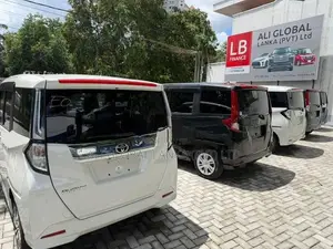Toyota Roomy Custom G Black Top 2023