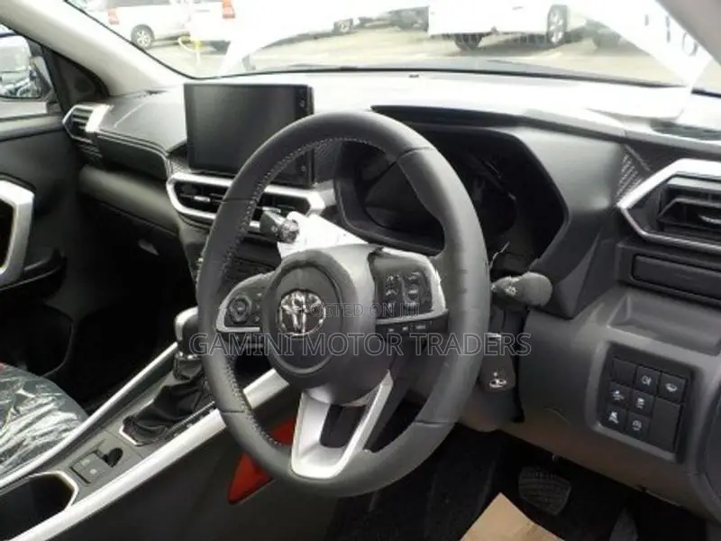 Toyota Raize Z BSM 4WayAppleplay 2026