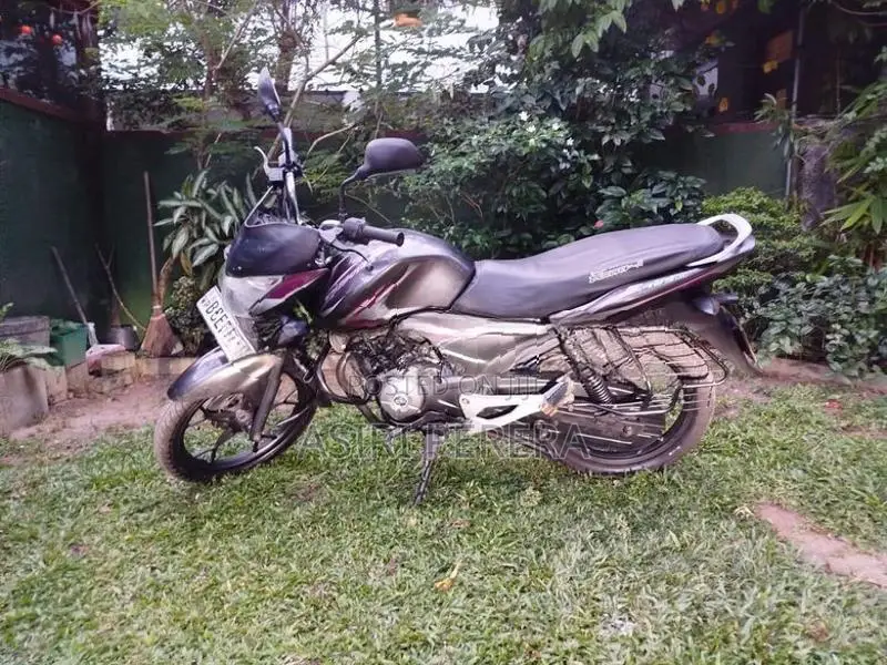 Bajaj Discover 125 M 2015
