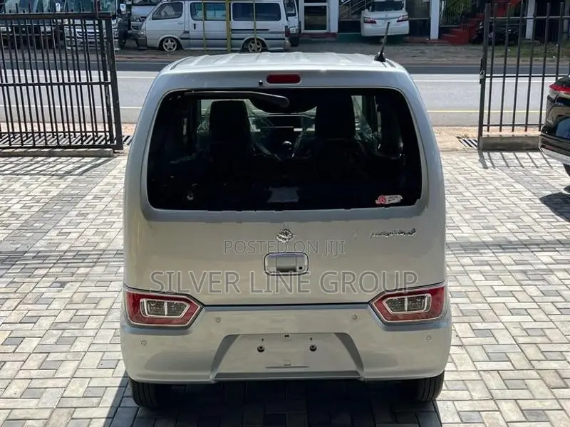 Suzuki Wagon R 2024