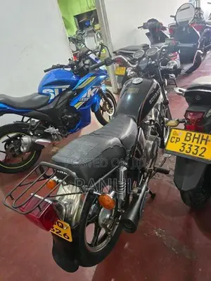 Suzuki GN 125 2025
