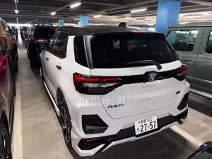 Toyota Raize ZBsm 4Way Appleplay 2026
