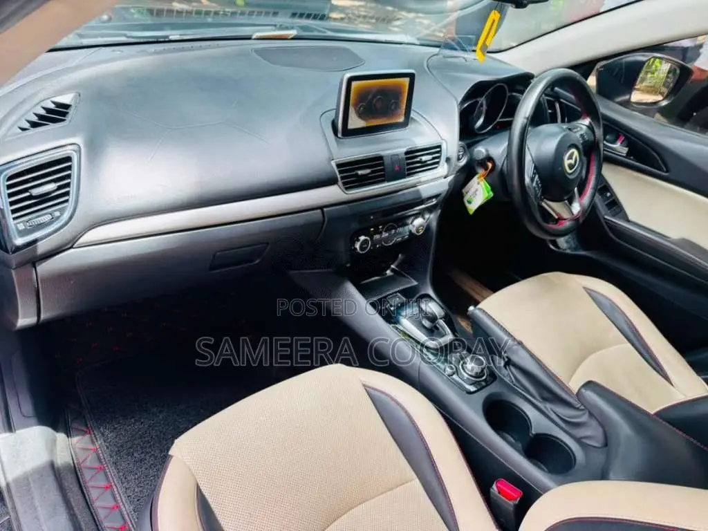 Mazda Axela 2013 Car (Used)