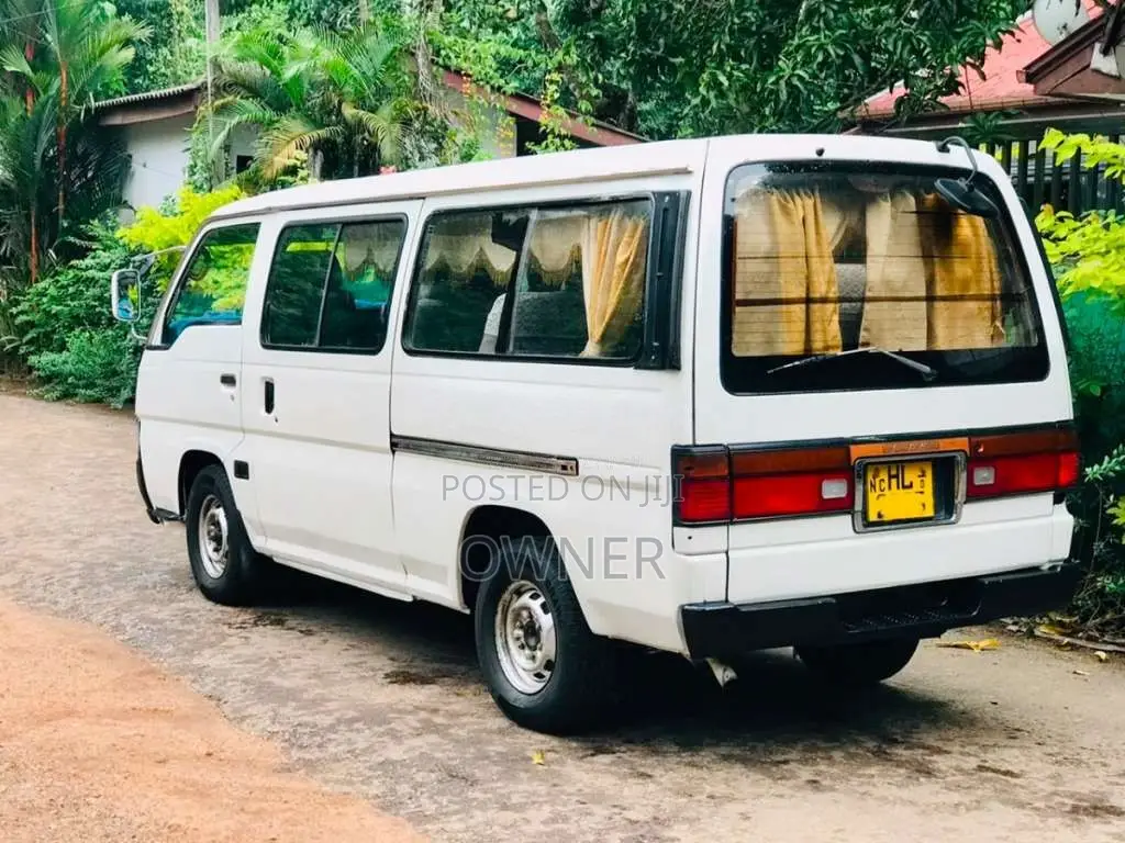 Nissan Caravan 1998 Van (Used)