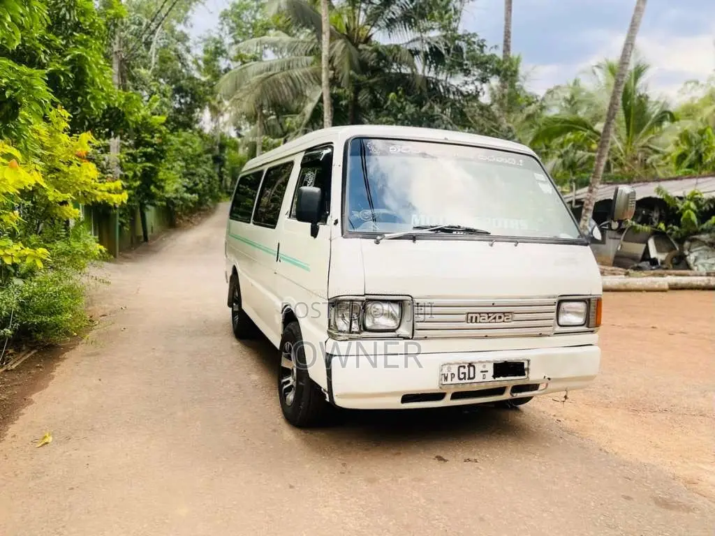 Mazda Brawny 1995 Van (Used)
