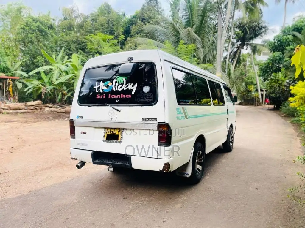 Mazda Brawny 1995 Van (Used)