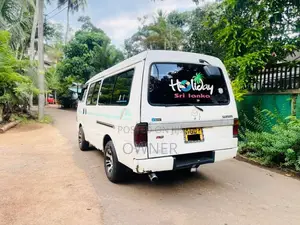 Mazda Brawny 1995 Van (Used)