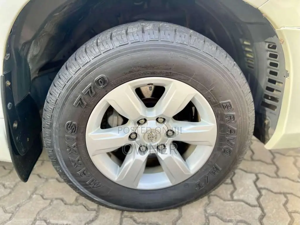 Toyota Land Cruiser Prado 2015 SUV (Used)